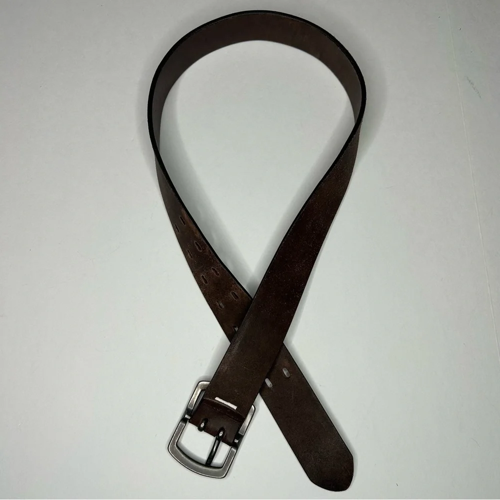 Old Navy Brown Men's SZ S Leather Belt Western Country Timeless Everyday Casual